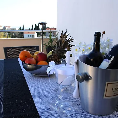 アパート One Vision